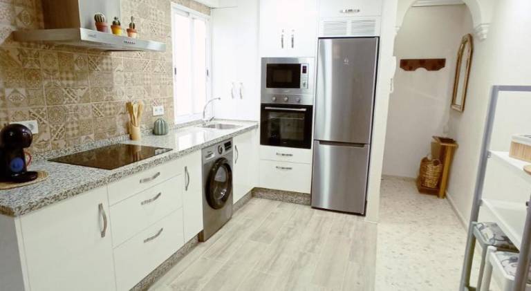Rental apartment with 3 rooms for 5 persons in Córdoba