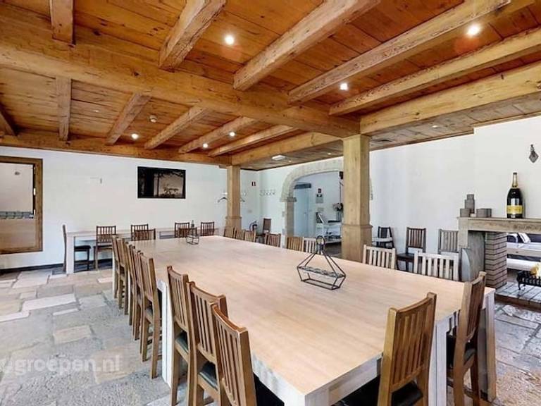 Vacation home with terrace — photo 2