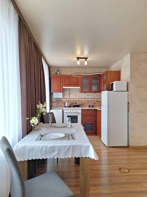 Apartment Oktyabrs'kyi district