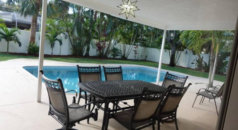 House with pool in Vero Beach, FL