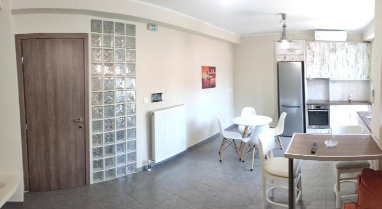 Rental apartment with terrace — photo 2