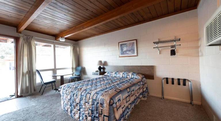 Cedar Inn in McCook, NE