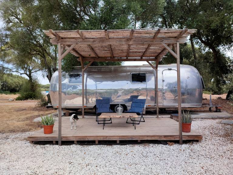 Caravan Libreros