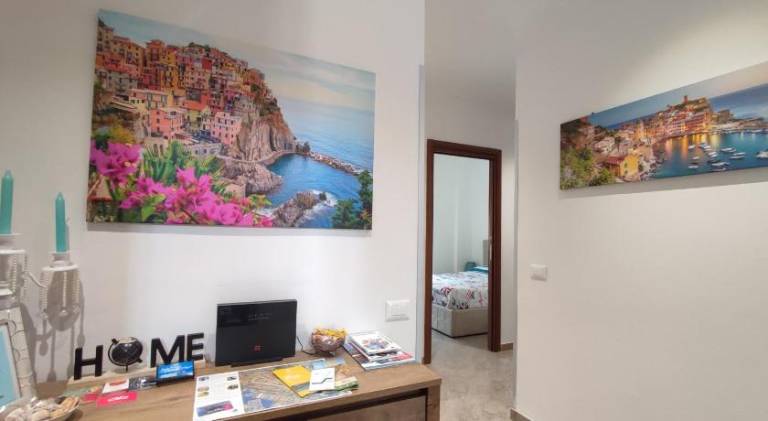 Apartment with 2 rooms for 6 persons in Vezzano Ligure
