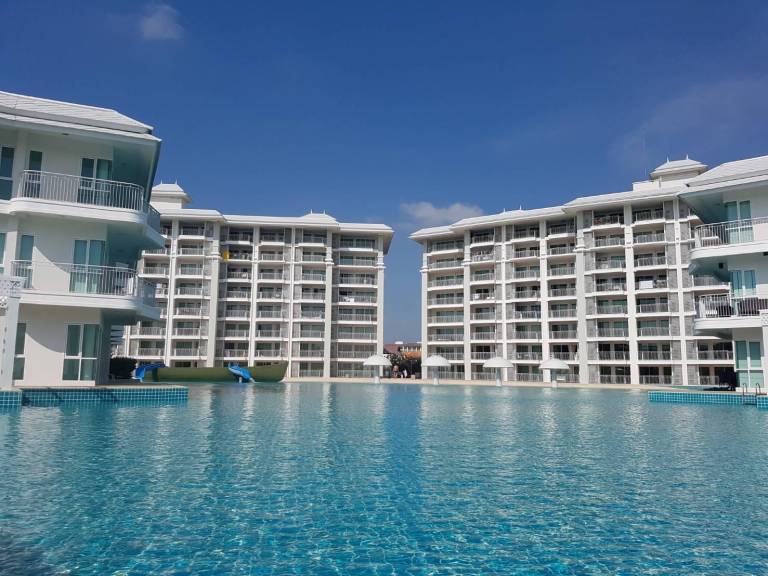 Holiday apartment with pool — photo 4