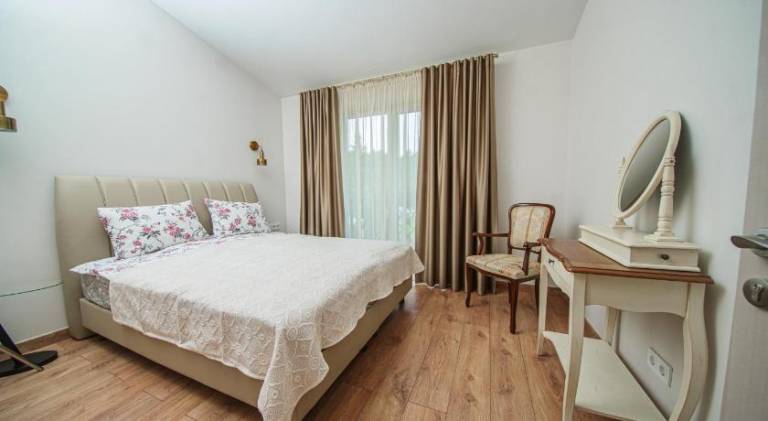 Rental apartment with 2 rooms for 4 persons — photo 2