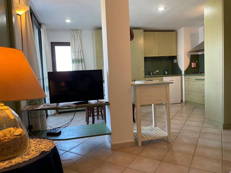 Rental apartment with pool & patio | Beach nearby | Pets allowed — photo 5