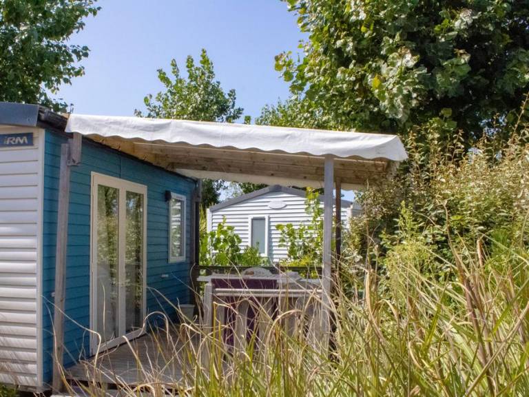 Mobile home with heated pool & terrace — photo 4