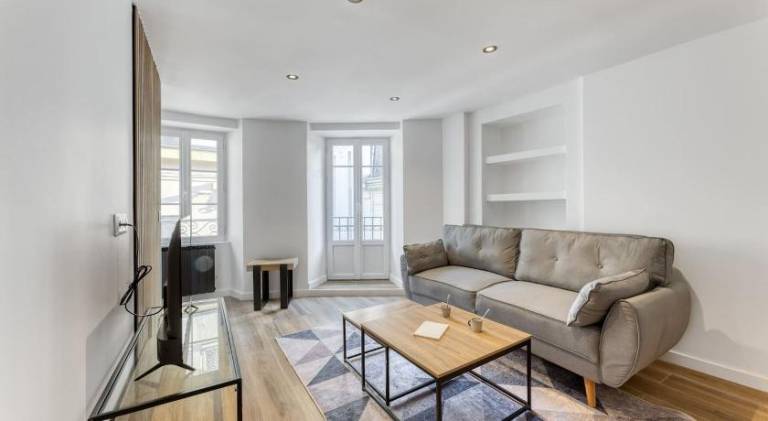 Rental apartment with 1 room for 4 persons in Neuvecelle