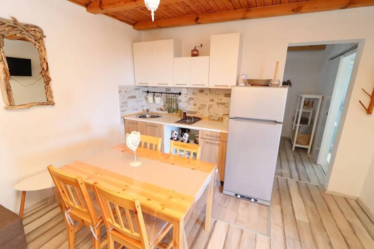 Cottage with patio, BBQ & yard | Sea view | Pets are welcome — photo 2