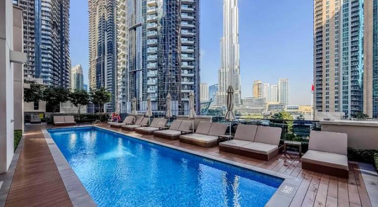 Child-friendly apartment with garden, pool & jacuzzi | Next to Burj Khalifa | Pet-friendly — photo 2