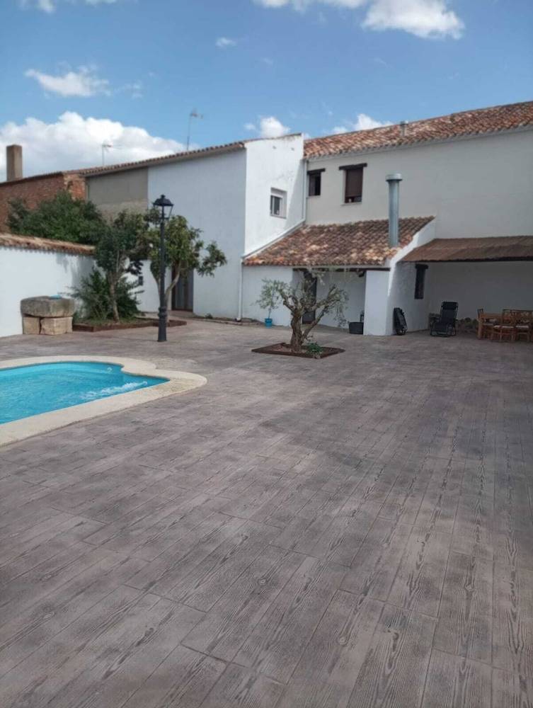 Casa Alpera