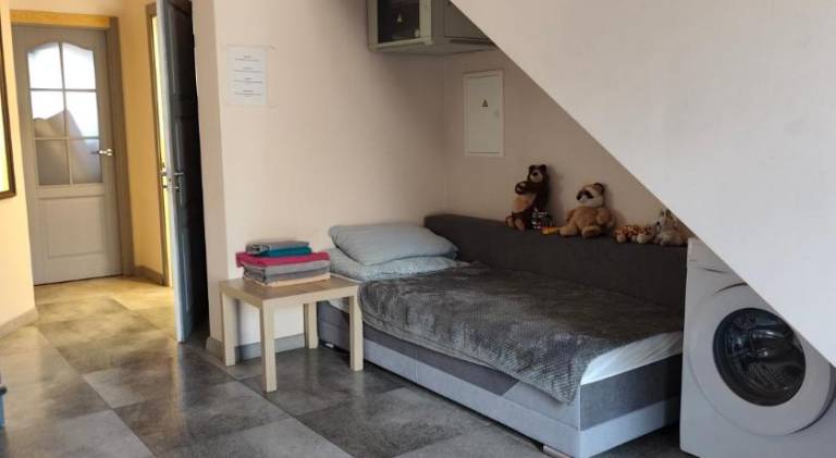 Apartment with pool — photo 4