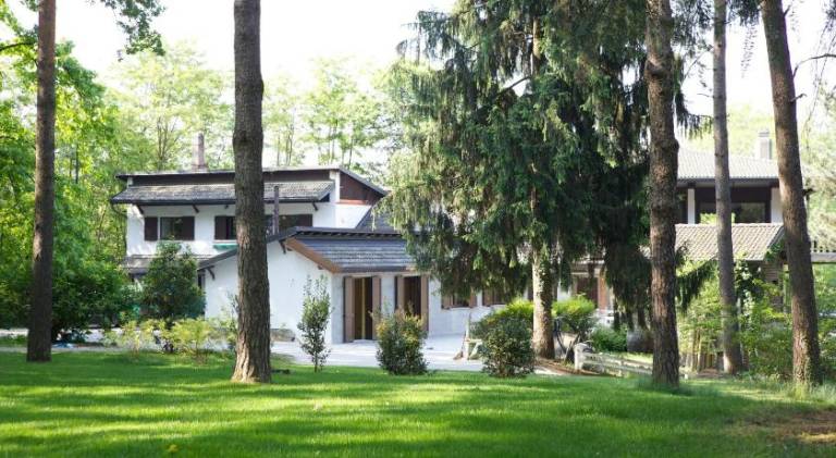 Wonderful farm with patio & garden | Pet-friendly in Somma Lombardo
