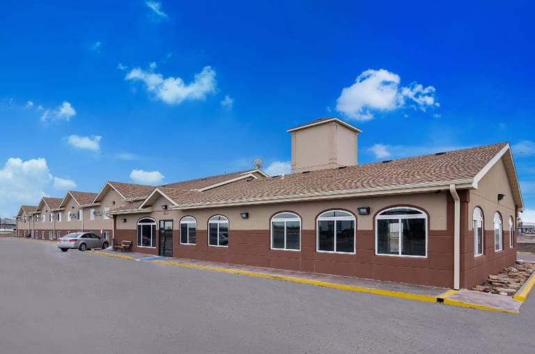 Econo Lodge Scottsbluff — photo 5
