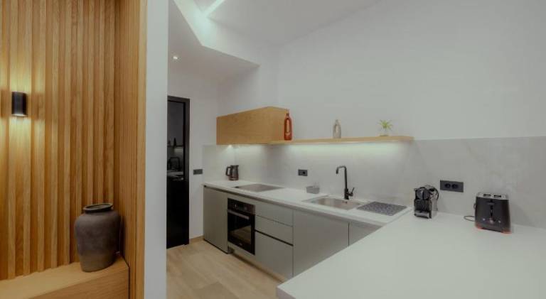 Holiday apartment with pool — photo 4