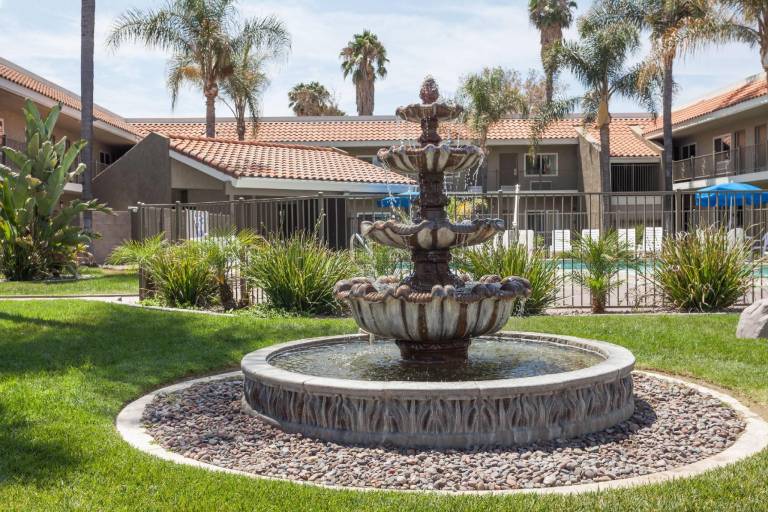Travelodge by Wyndham Hemet CA — photo 3