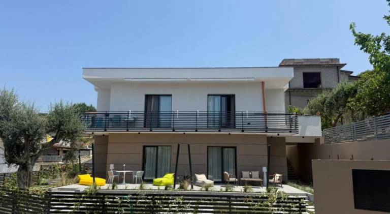 Dimoradipa in Castellabate