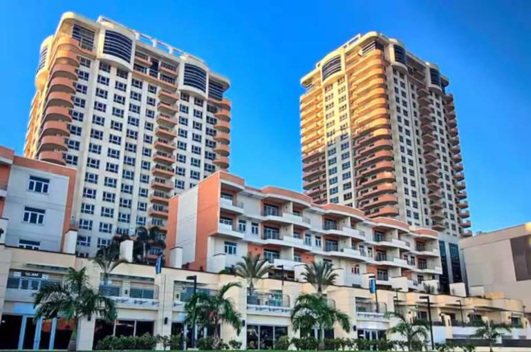 Condo  Woodbrook