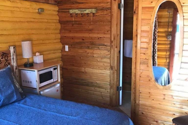 Cabin  Ashton