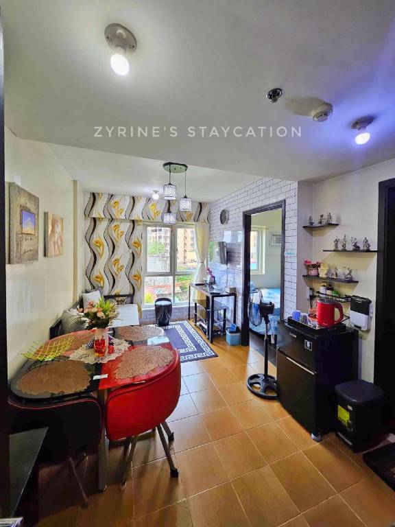 Beautiful apartment with pool | Good for workation | Pets allowed in Makati