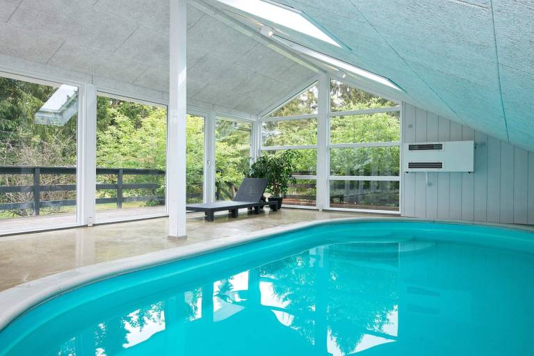 House with terrace, pool & barbeque — photo 5