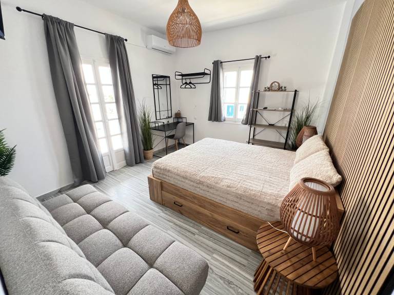 Studio 'Aeolian Blu 2' with Sea View, Wi-Fi and Air Conditioning in Paro