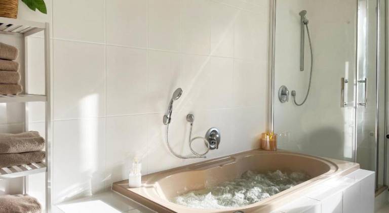 Holiday apartment with jacuzzi — photo 2