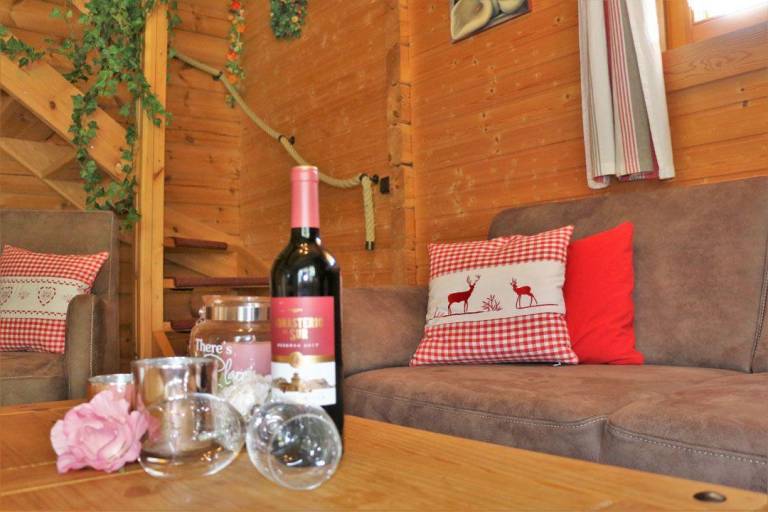 House with BBQ, terrace & yard | Garden view — photo 2