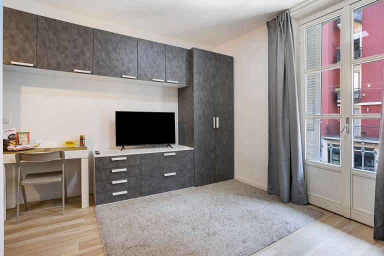 Pleasant holiday apartment with patio | City view | Pet-friendly — photo 2