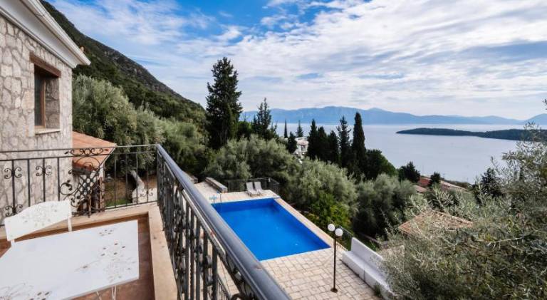 Family-friendly nice villa with garden, grill & private pool | Pets allowed — photo 4