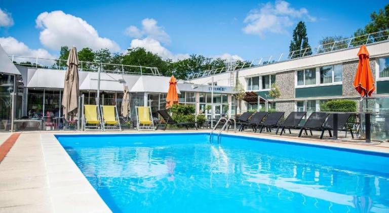 Novotel Evry Courcouronnes Hotel — photo 2