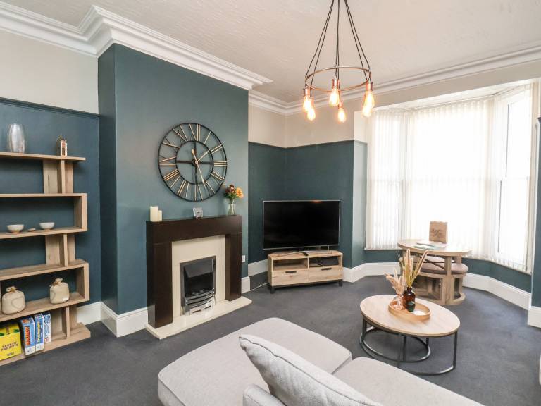 Family-friendly beautiful cottage with garden | Beach nearby | Pets allowed in Whitby