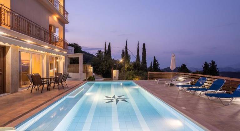 Villa with private pool, patio & hot tub in Lefkada