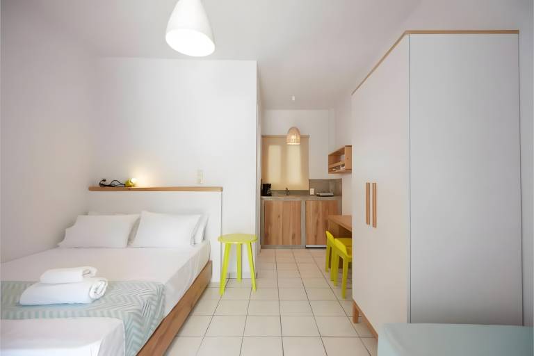 Apartment 'Irene Superior Triple Disability' with Terrace, Wi-Fi and Air Conditioning — photo 2