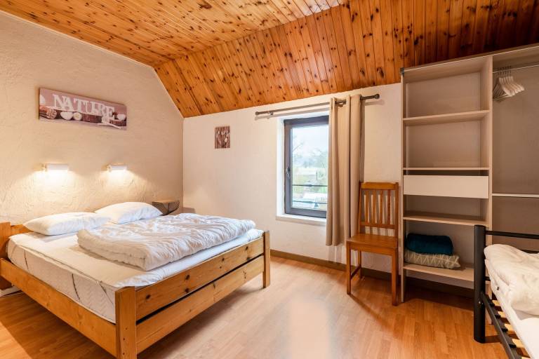 Child-friendly cottage with barbecue, garden & patio | Dogs allowed — photo 4