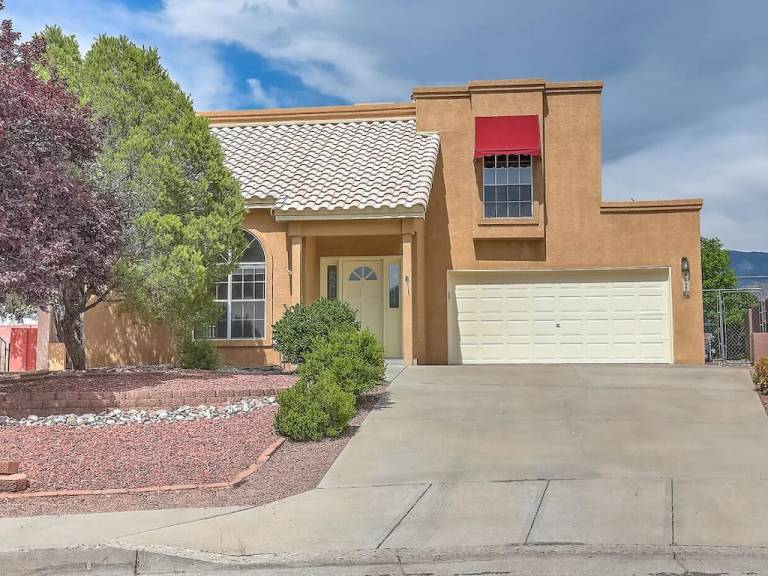 House Sandia Heights