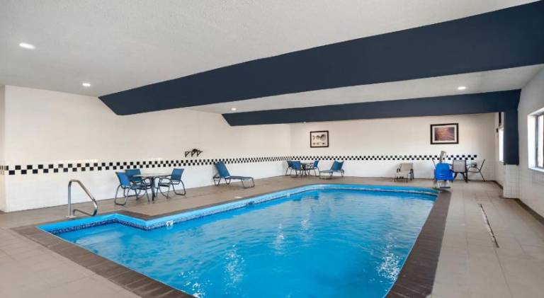 Comfort Inn & Suites Crystal Inn Sportsplex — photo 5