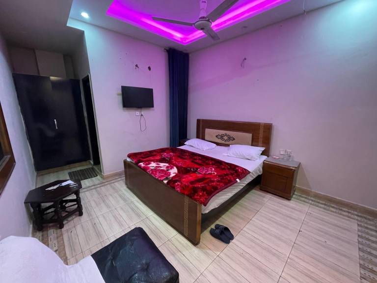 The palace inn hotel in Lahore