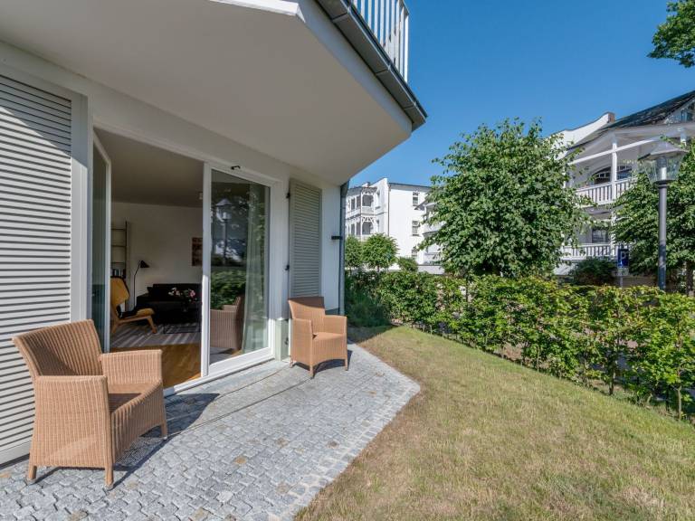 Fully equipped wonderful rental apartment with patio & yard | Beach nearby | Dogs allowed — photo 4