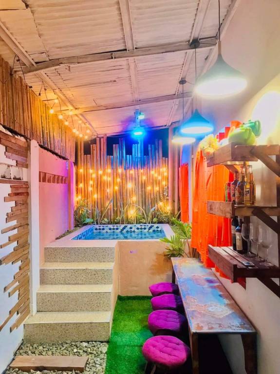 Spacious house with yard & pool | Pets allowed — photo 3