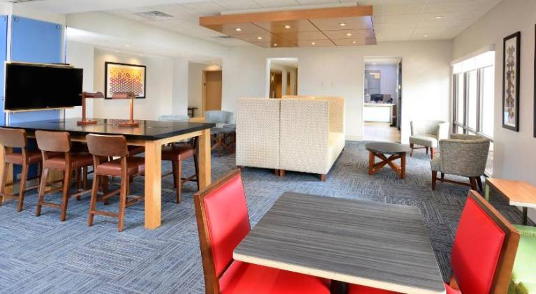 Holiday Inn Express Hotel & Suites Research Triangle Park By IHG — photo 4