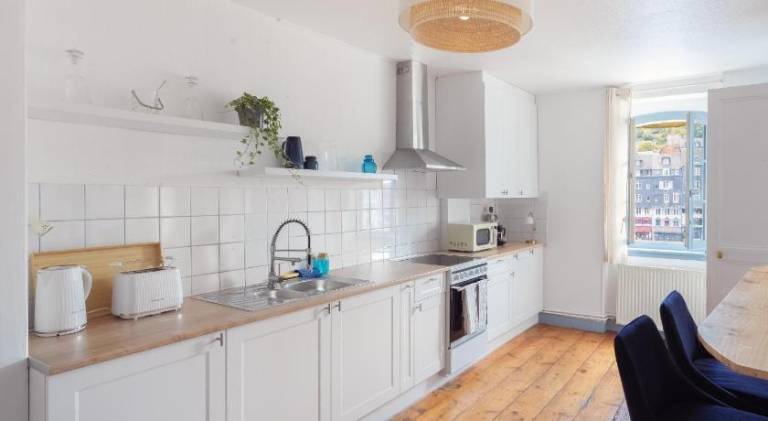 Apartment with 2 rooms for 5 persons — photo 4