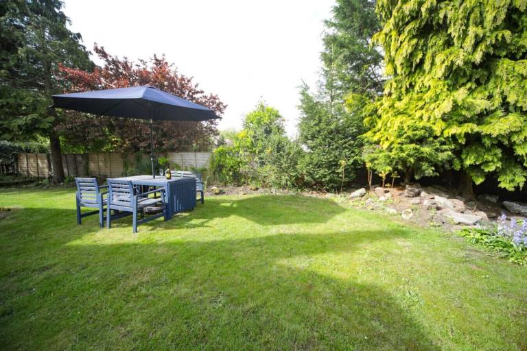 Cottage  Mickle Trafford