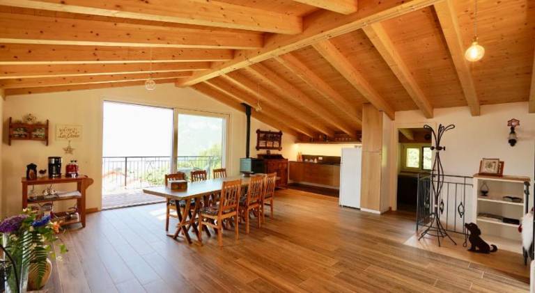 Ample vacation home with jacuzzi | Pets are welcome — photo 4