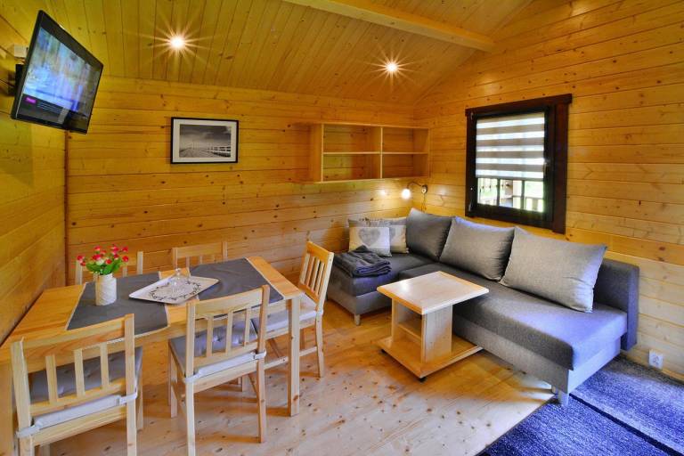 Family-friendly vacation home with terrace, yard & barbeque | Dogs allowed — photo 2