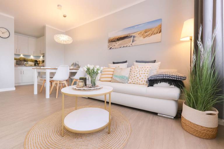 Komfortables Apartment mit Balkon und moderner Ausstattung nahe Sandstrand — photo 2