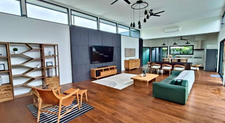 Beautiful villa with pool | Pets allowed — photo 3
