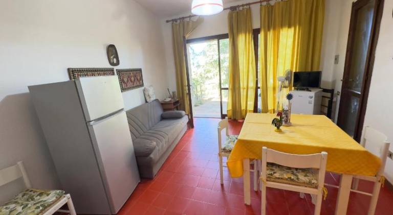 Apartment with 2 rooms for 6 persons — photo 3