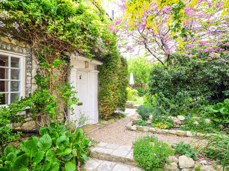 Cottage with garden in Lymington